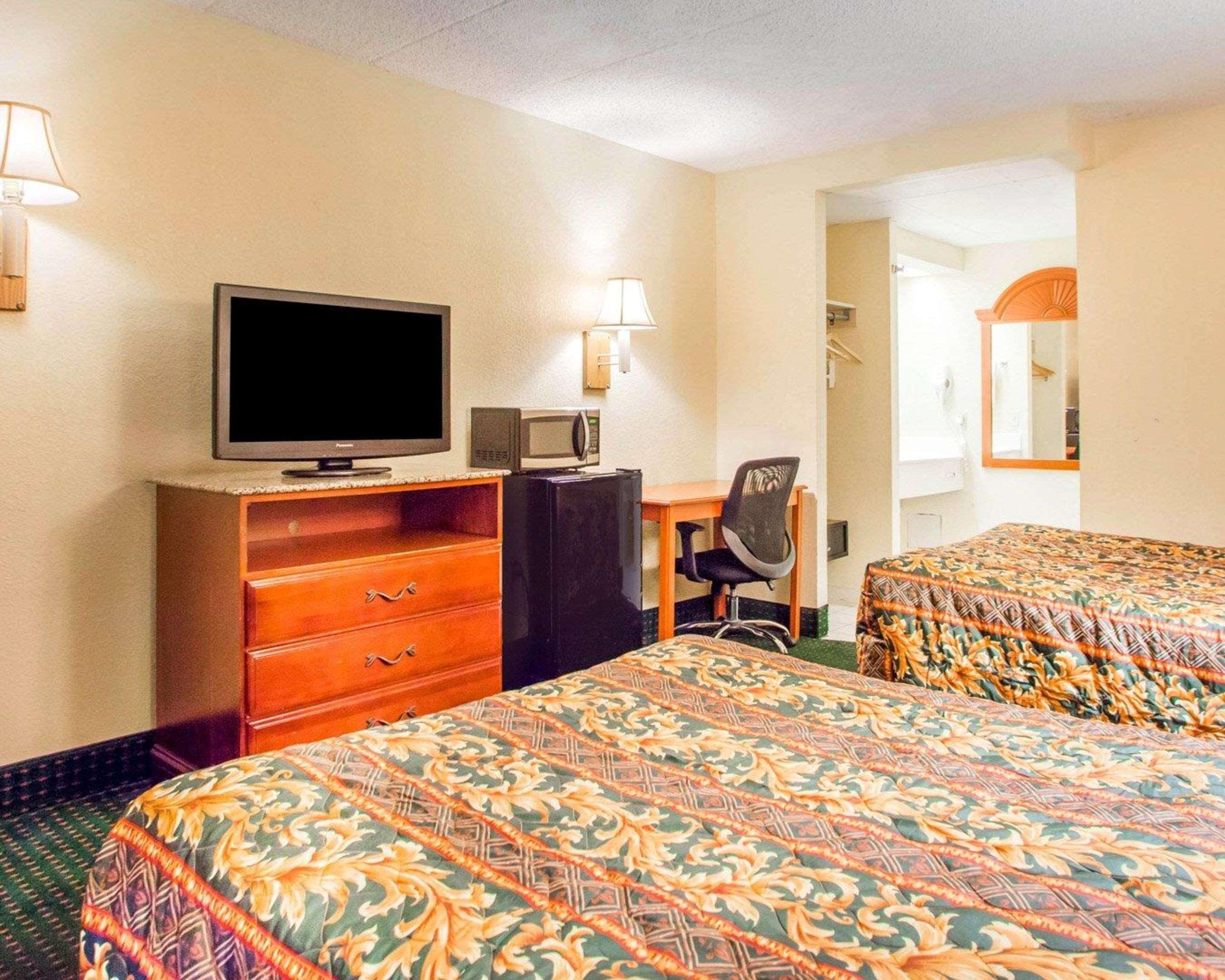 Rodeway Inn Mount Laurel Hwy 73 Luaran gambar
